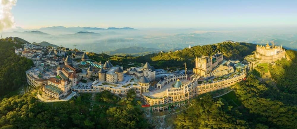 Shuttle Bus Da Nang- Golden Bridge- Hoi An by night- DaNang | ®ExcursionMania