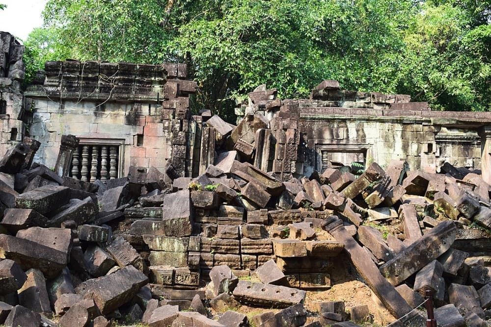 From Siem Reap: Koh Ker and Beng Mealea Private Day Tour | ®ExcursionMania