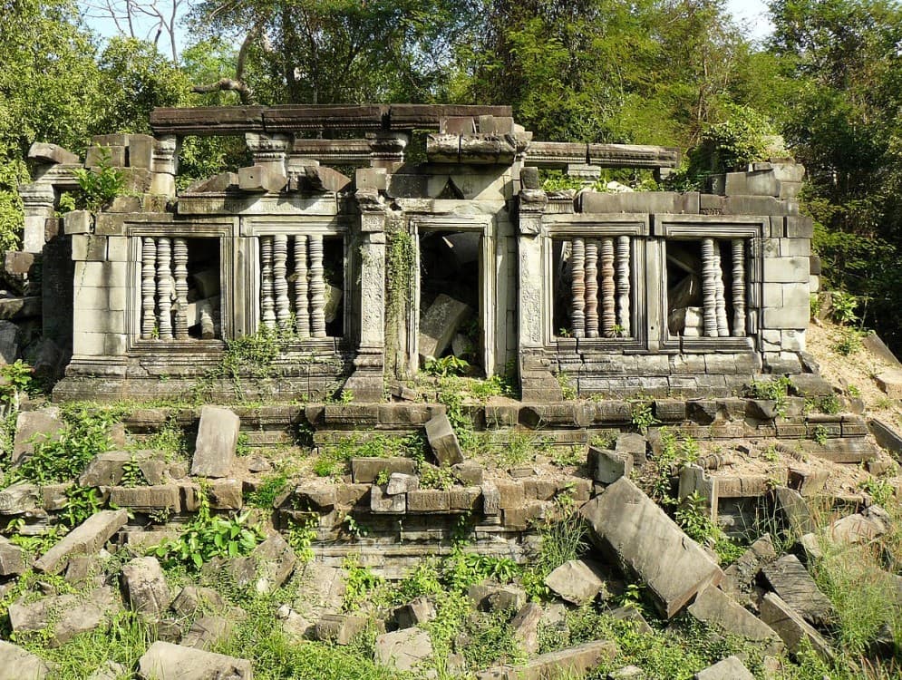 From Siem Reap: Koh Ker and Beng Mealea Private Day Tour | ®ExcursionMania