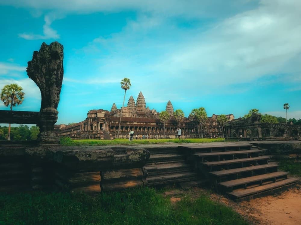 Angkor Zipline and Temple Tour with Sunset | ®ExcursionMania