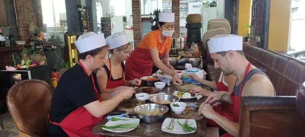 Kampot : Cooking Class in a Local Chef with Market Tour | ®ExcursionMania