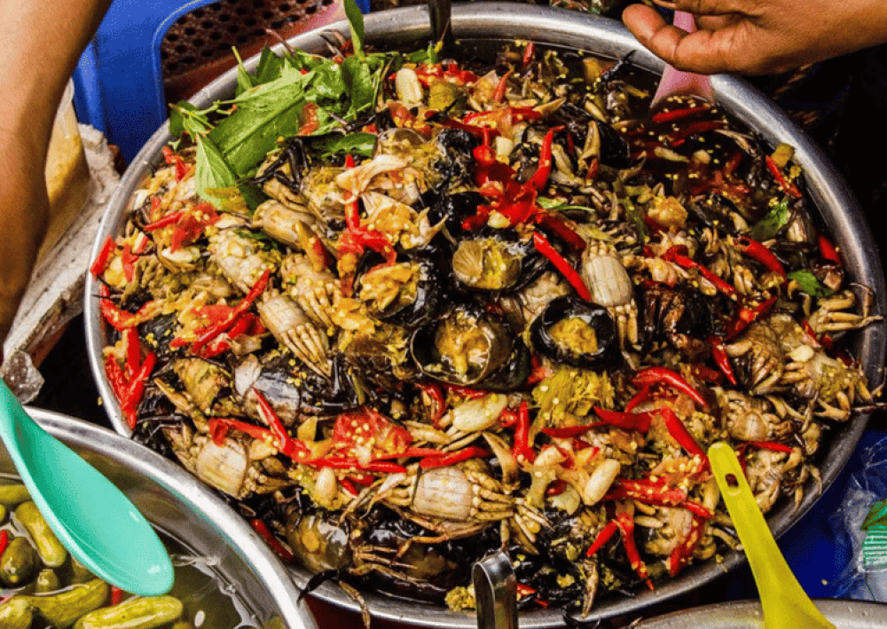 Phnom Penh: Evening Food Tour with Drinks & Tuk Tuk Included | ®ExcursionMania