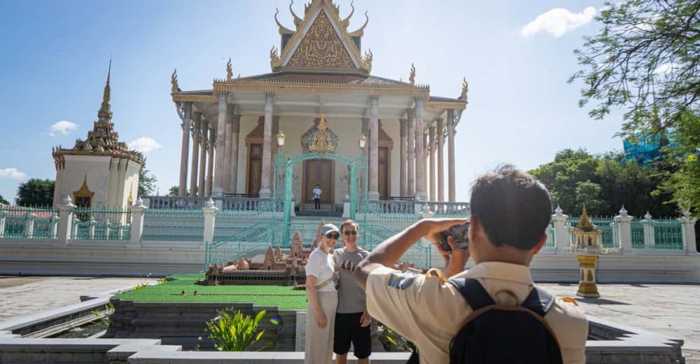 Phnom Penh: City Tour by Tuk Tuk | ®ExcursionMania