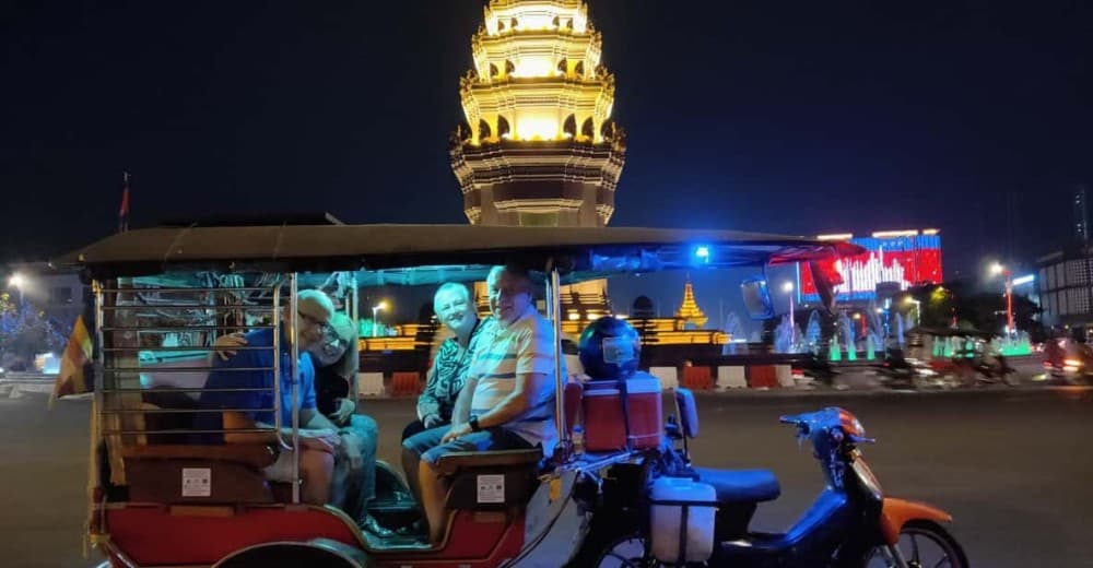 Phnom Penh: City Tour by Tuk Tuk | ®ExcursionMania
