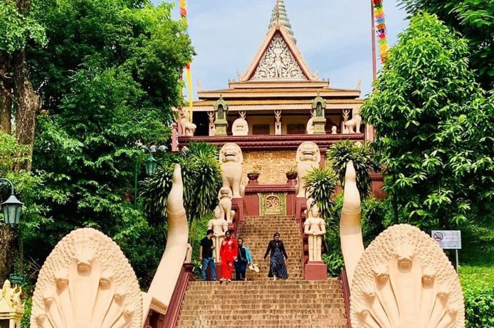 Phnom Penh: City Tour by Tuk Tuk | ®ExcursionMania