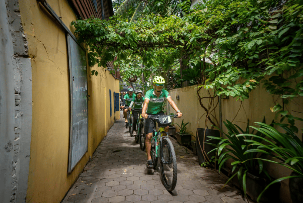 Siem Reap: Morning City Bike Tour with Local Expert | ®ExcursionMania