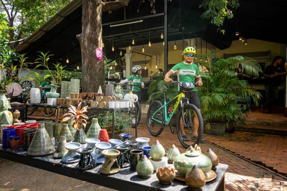 Siem Reap: Morning City Bike Tour with Local Expert | ®ExcursionMania