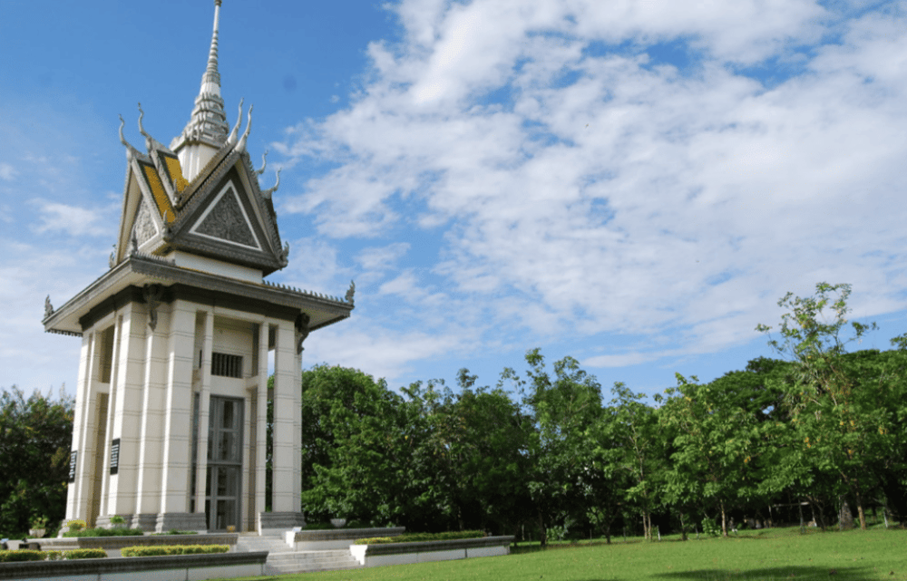 Khmer Rouge In Depth: Tuol Sleng Museum & Killing Fields | ®ExcursionMania