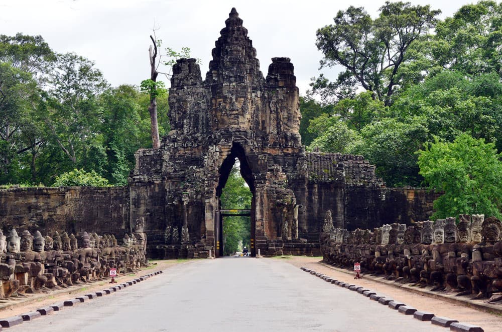 Siem Reap Unfoggetable Temple Tour 2-Day with Sunrise/Sunset | ®ExcursionMania