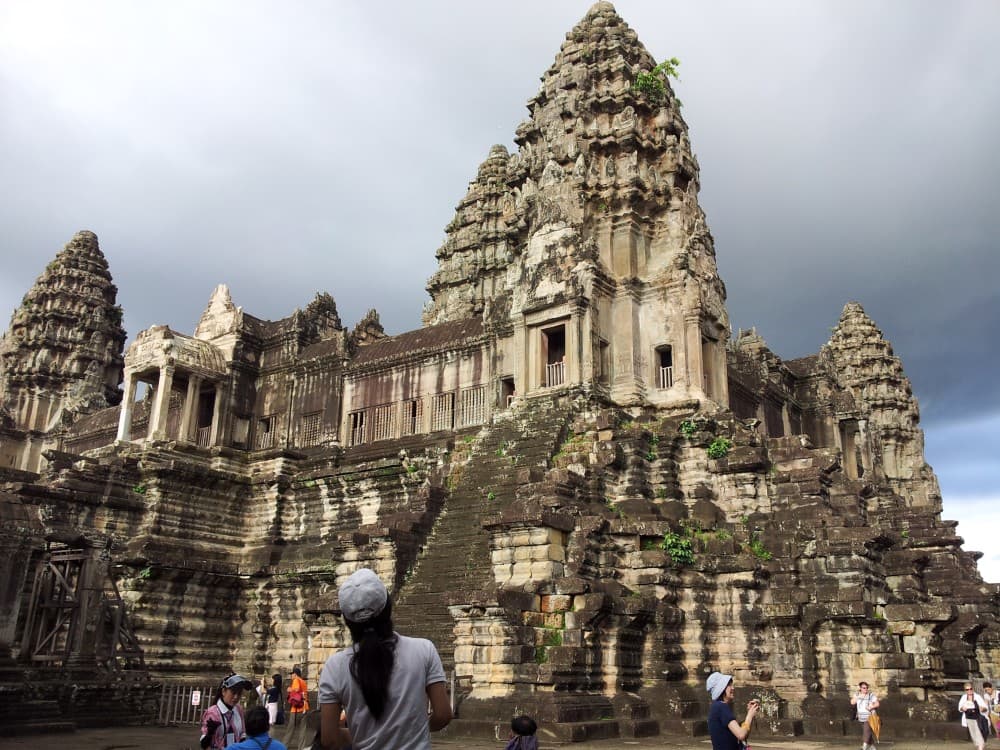 Siem Reap Unfoggetable Temple Tour 2-Day with Sunrise/Sunset | ®ExcursionMania