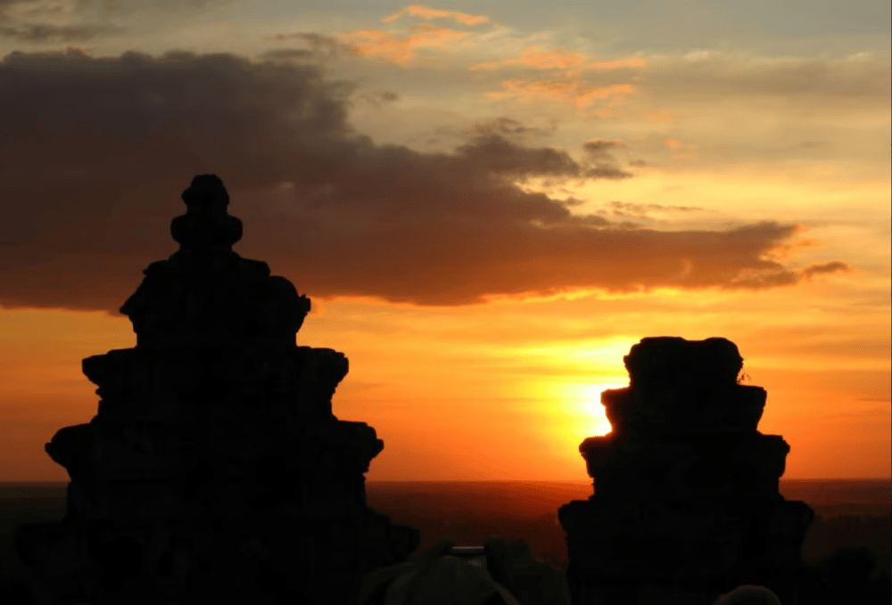 Private Angkor Wat Sunset Tour | ®ExcursionMania