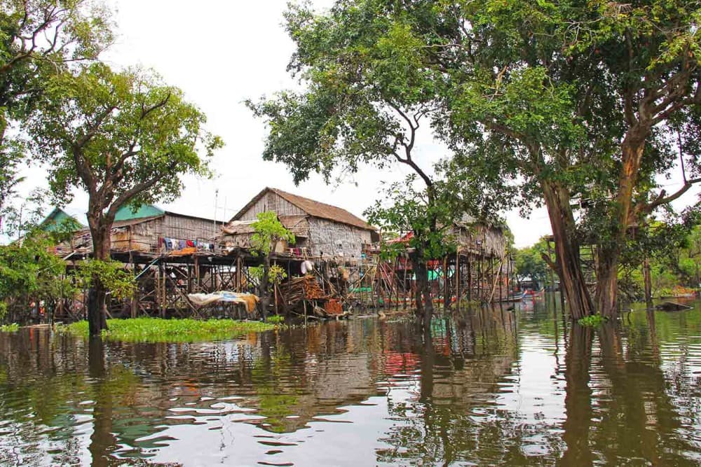 3-Day Angkor, Kompong Phluk & Roluos Temples Tour | ®ExcursionMania