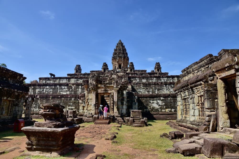 3-Day Angkor, Kompong Phluk & Roluos Temples Tour | ®ExcursionMania