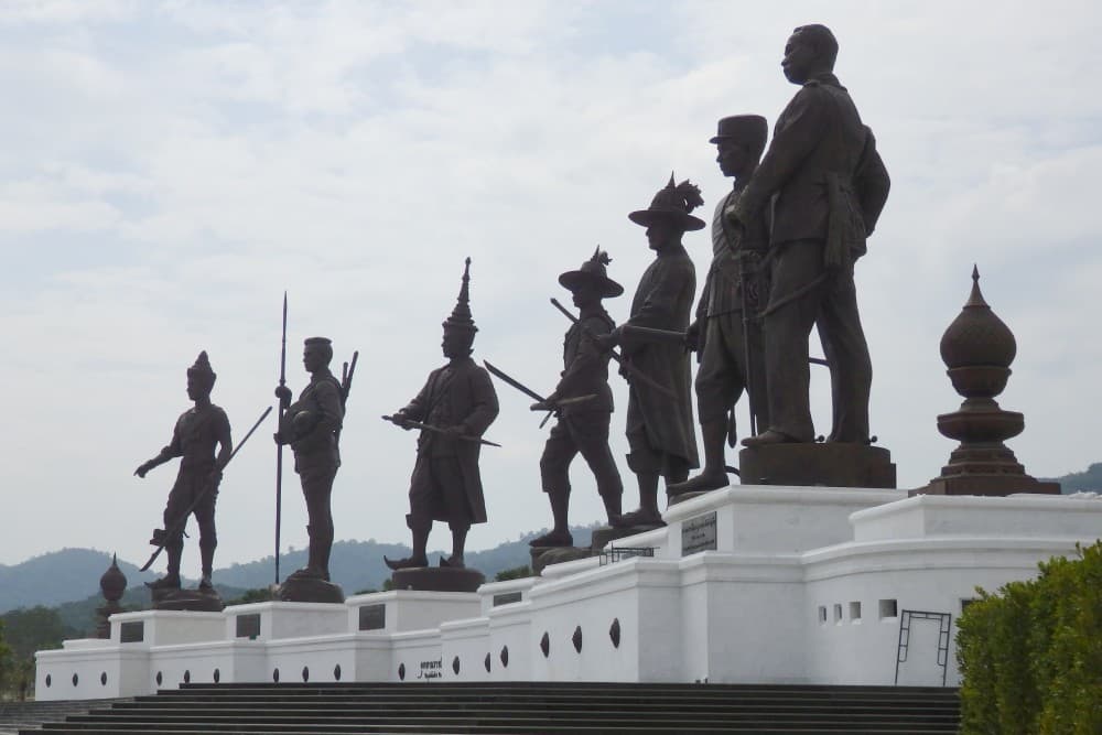 Hua Hin: One Day City Tour | ®ExcursionMania