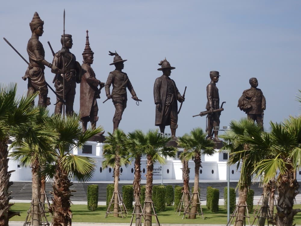 Hua Hin: One Day City Tour | ®ExcursionMania