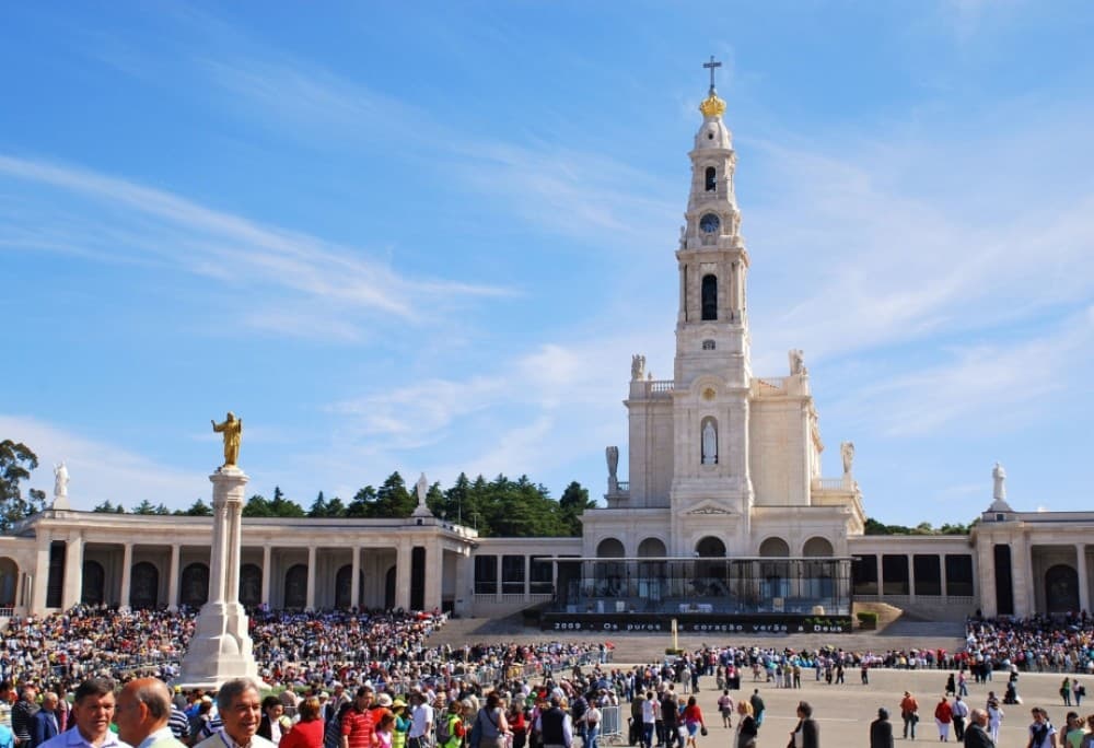 From Lisbon: Obidos, Nazaré and Fátima | ®ExcursionMania