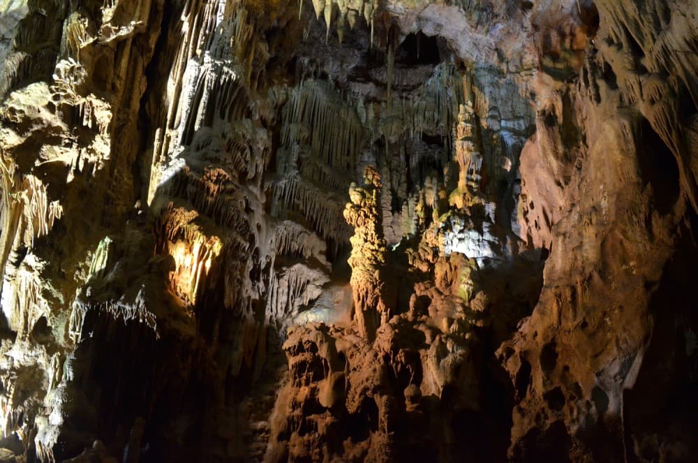 Belgrade: Best of East Tour Resava Cave & Lisine Waterfall | ®ExcursionMania