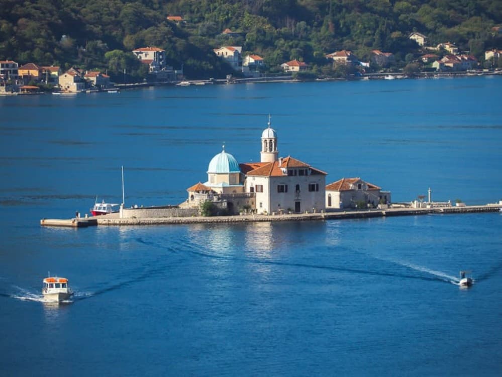 From Dubrovnik: Montenegro Boat Tour from Perast to Kotor | ®ExcursionMania