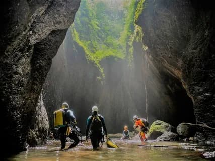 North Bali: All Inclusive Guided Aling Waterfall Canyoning | ®ExcursionMania