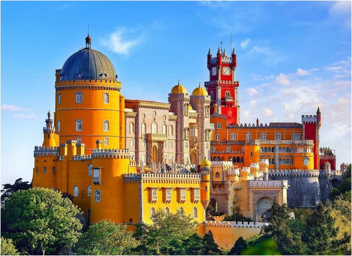 Private Lisbon: Sintra Quinta Regaleira Pena Palace Cascais | ®ExcursionMania