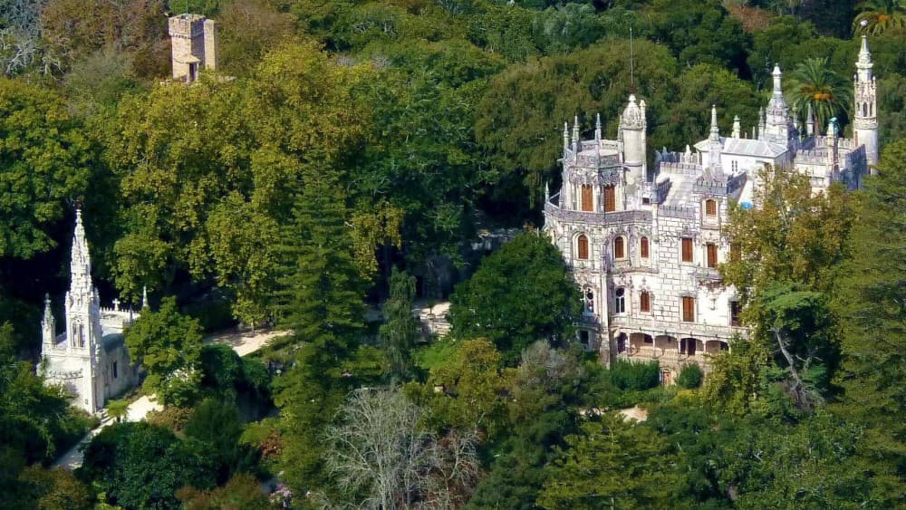 Private Lisbon: Sintra Quinta Regaleira Pena Palace Cascais | ®ExcursionMania