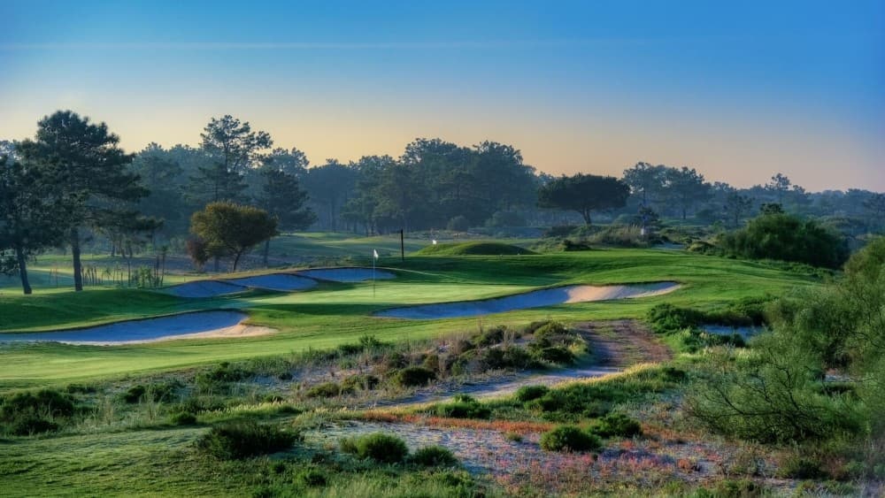 Lis: Golf Adventure with Coach, Transfers & Dining Concierge | ®ExcursionMania