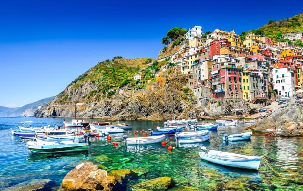 From Milan: Cinque Terre Day Trip with Boat Tour | ®ExcursionMania