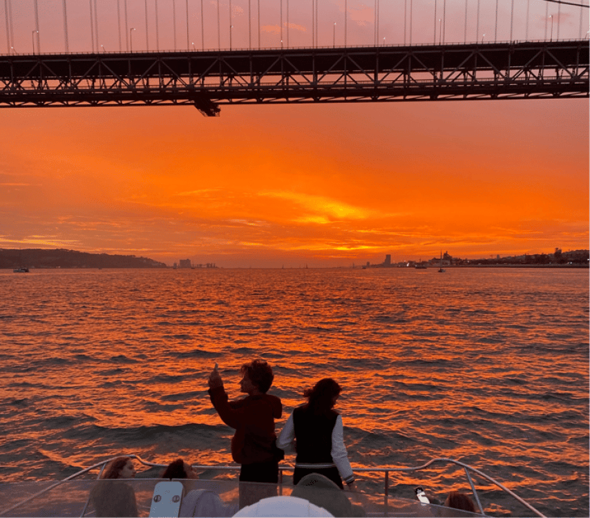 Lisbon: Sunset Boat Tour with Wine | ®ExcursionMania