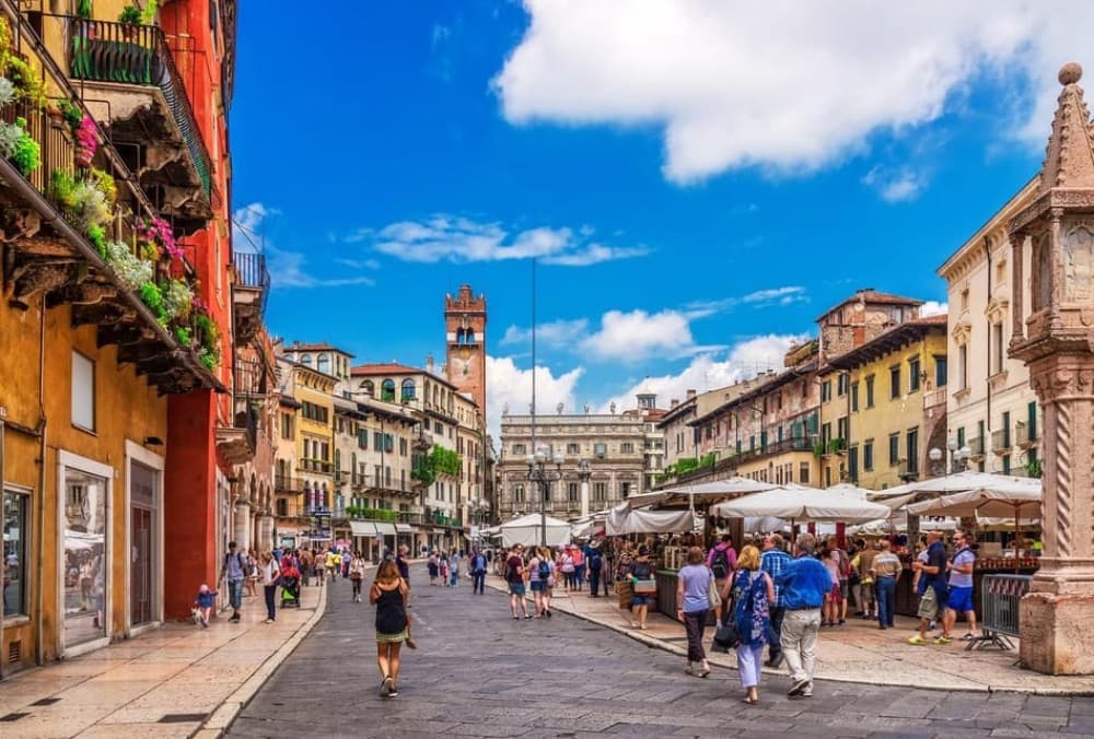 From Verona: Sirmione Boat Tour with Castle and Roman Villa | ®ExcursionMania