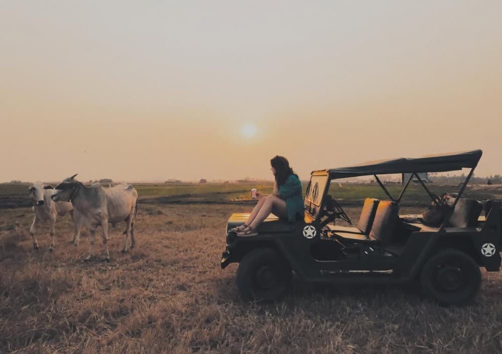 Siem Reap: Countryside Sunset Jeep Tour with Drinks | ®ExcursionMania