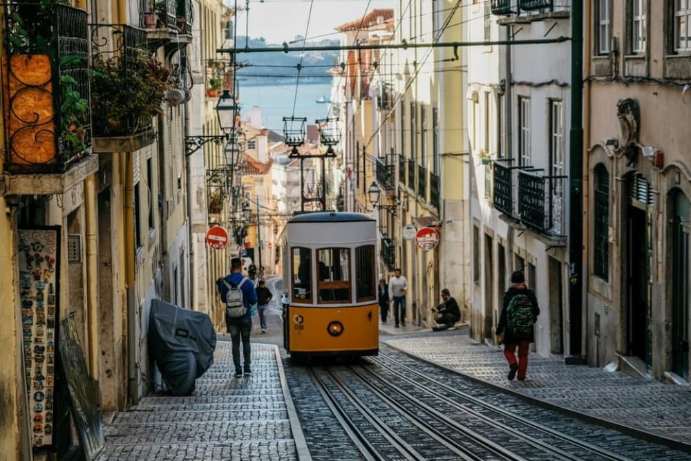 Lisbon: Private Sightseeing Tour in a Vintage Tuk Tuk | ®ExcursionMania