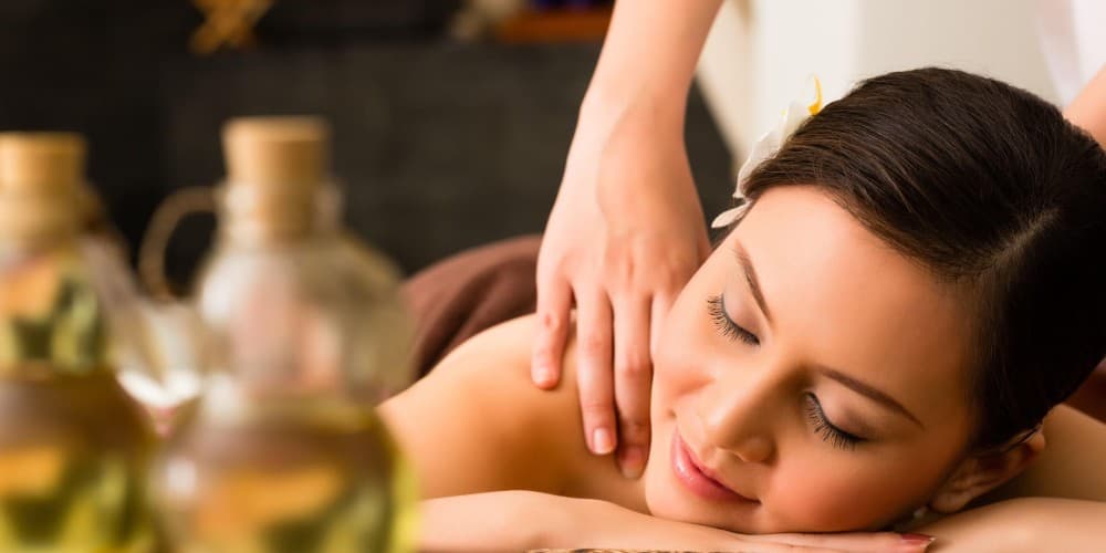 Aromatherapy Massage Sensation With Home Services | ®ExcursionMania