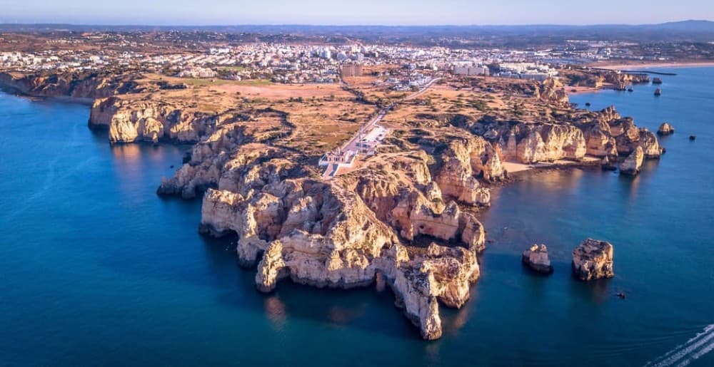 Lagos: Boat tour Ponta da Piedade with local guides | ®ExcursionMania