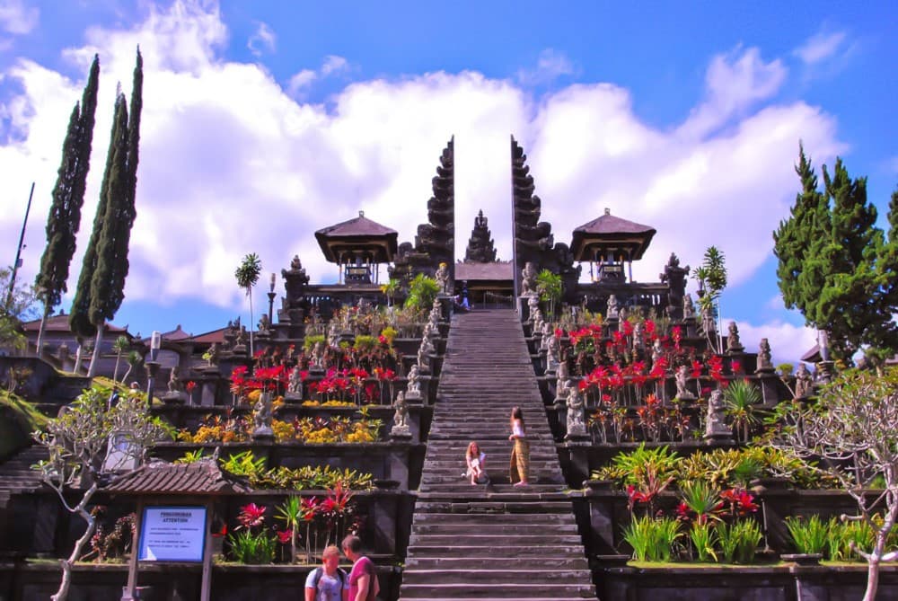 Besakih Temple Tour: the Biggest Temple in Bali | ®ExcursionMania