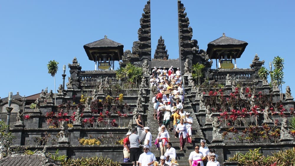 Besakih Temple Tour: the Biggest Temple in Bali | ®ExcursionMania