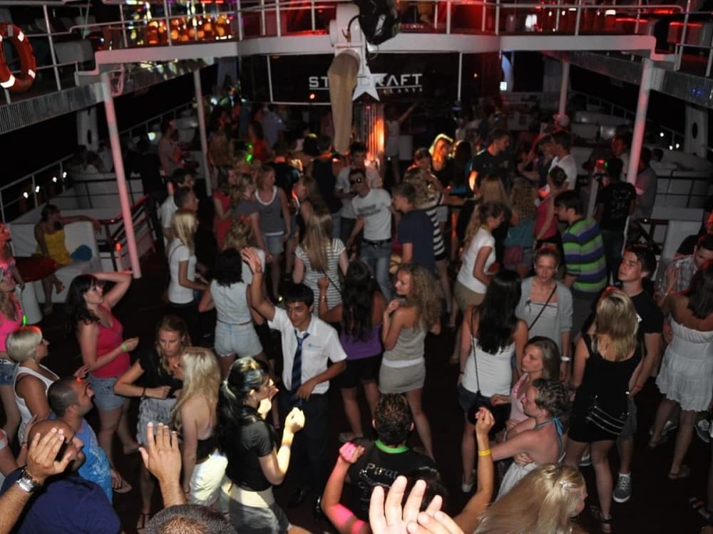 Icmeler Pirate Party Boat /Crazy Fun Night On Board | ®ExcursionMania