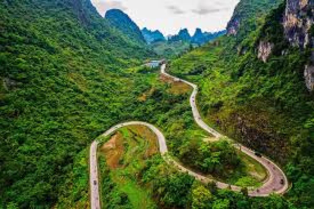 Discover Ba Be National Park in 2 Days from Ha Noi | ®ExcursionMania