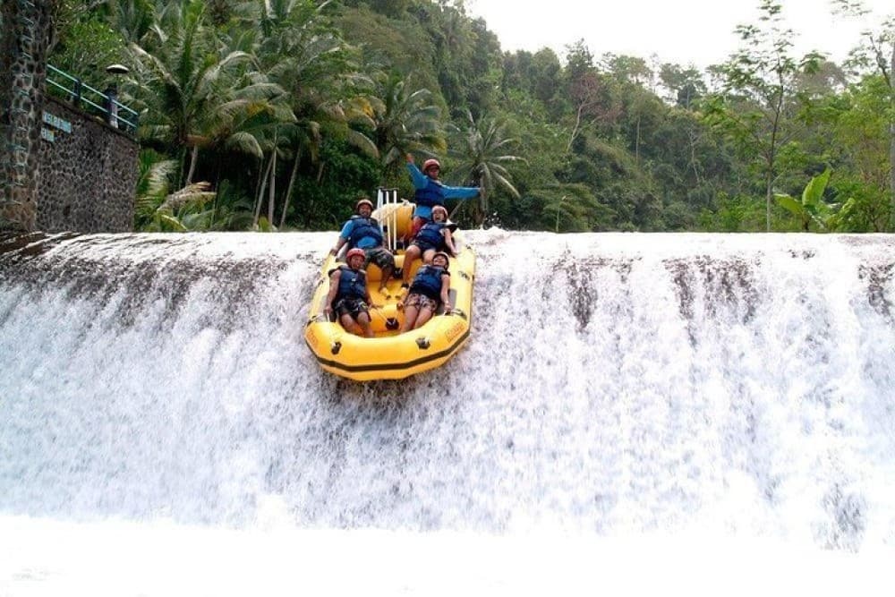 Telaga Waja River White-Water Rafting with Buffet Lunch | ®ExcursionMania