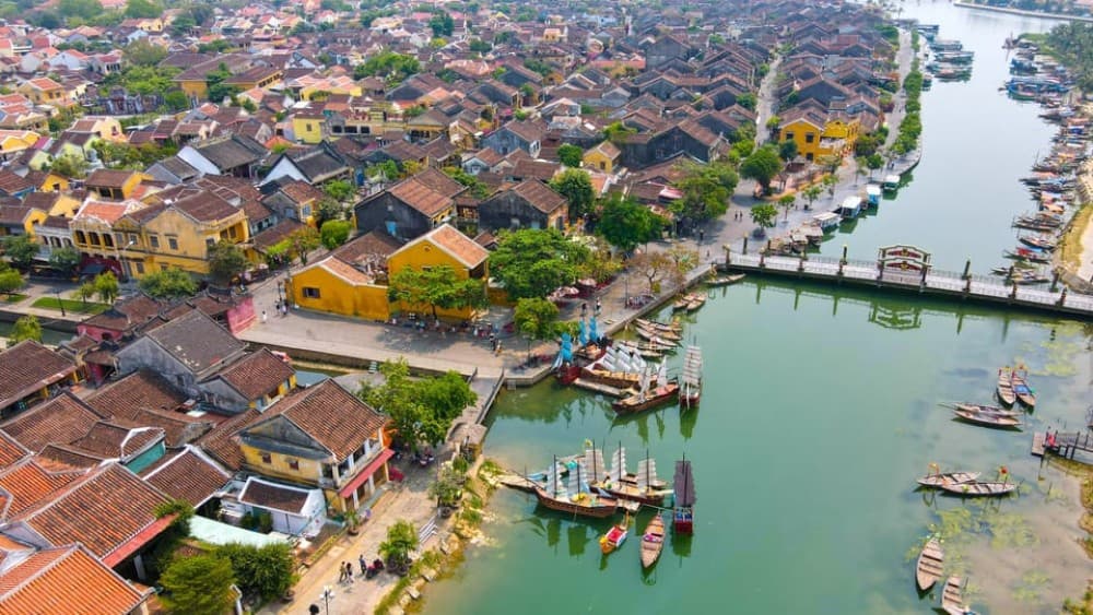 Da Nang: Hoi An Town, Lady Buddha & Marble Mountain Day Trip | ®ExcursionMania