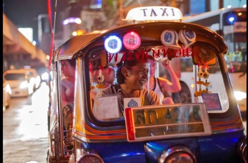 Evening Tuk Tuk Private City Tour at Bangkok with Dinner | ®ExcursionMania