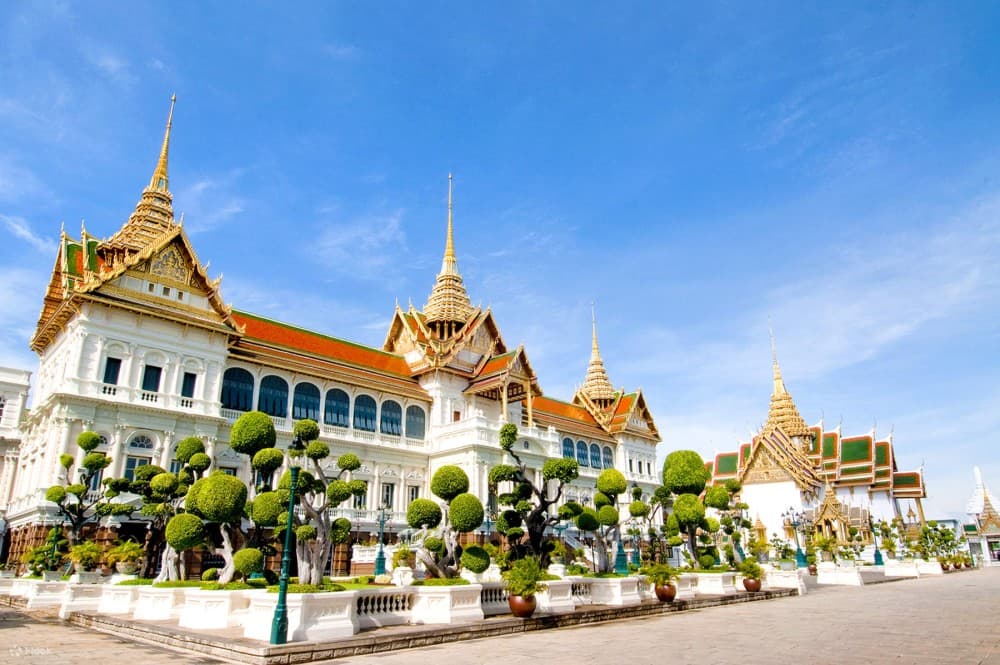 The Best of Bangkok: The Grand Palace, Emerald & Reclining Buddha | ®ExcursionMania