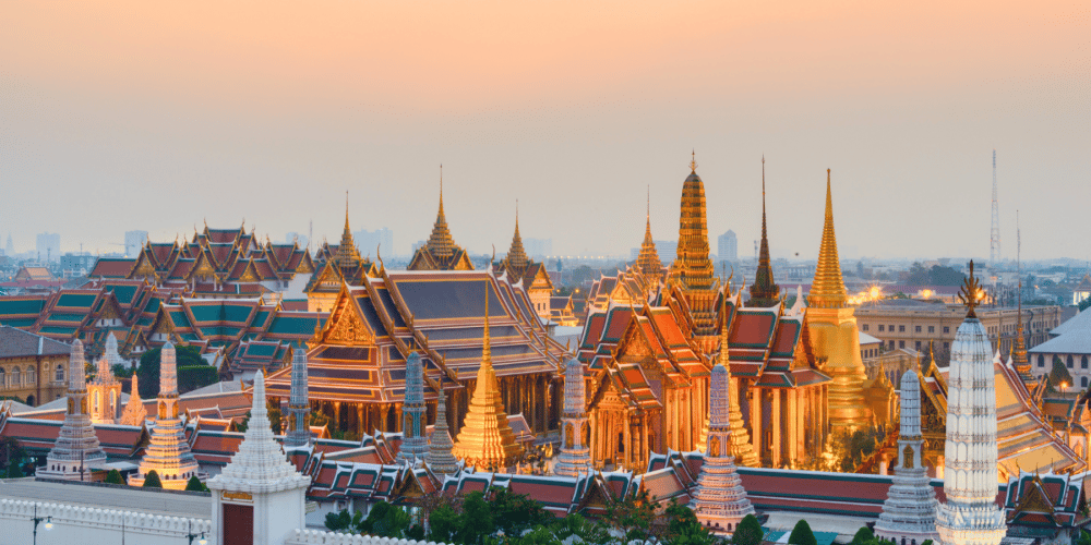 Bangkok Tour with Grand Palace, Emerald Buddha & Temple of Dawn | ®ExcursionMania