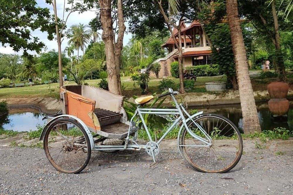 Lost in Bangkok : Green Lung Jungle Bicycle Ride with Lunch | ®ExcursionMania