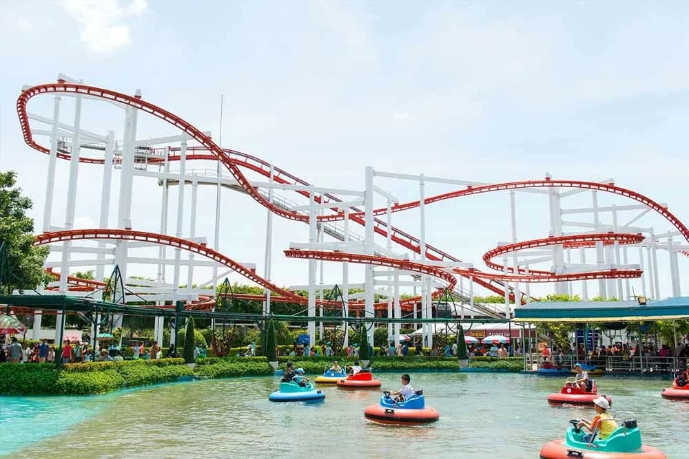 Dream World Theme Park Super Visa with Return Transfer & Lunch | ®ExcursionMania