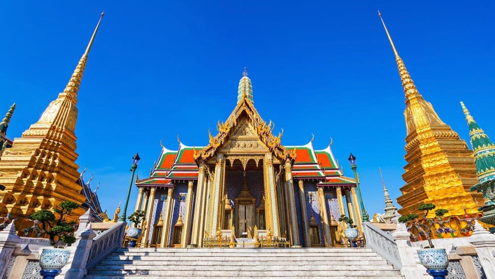Bangkok Hindu Landmarks Tour with Grand Palace, Temples & Lunch | ®ExcursionMania