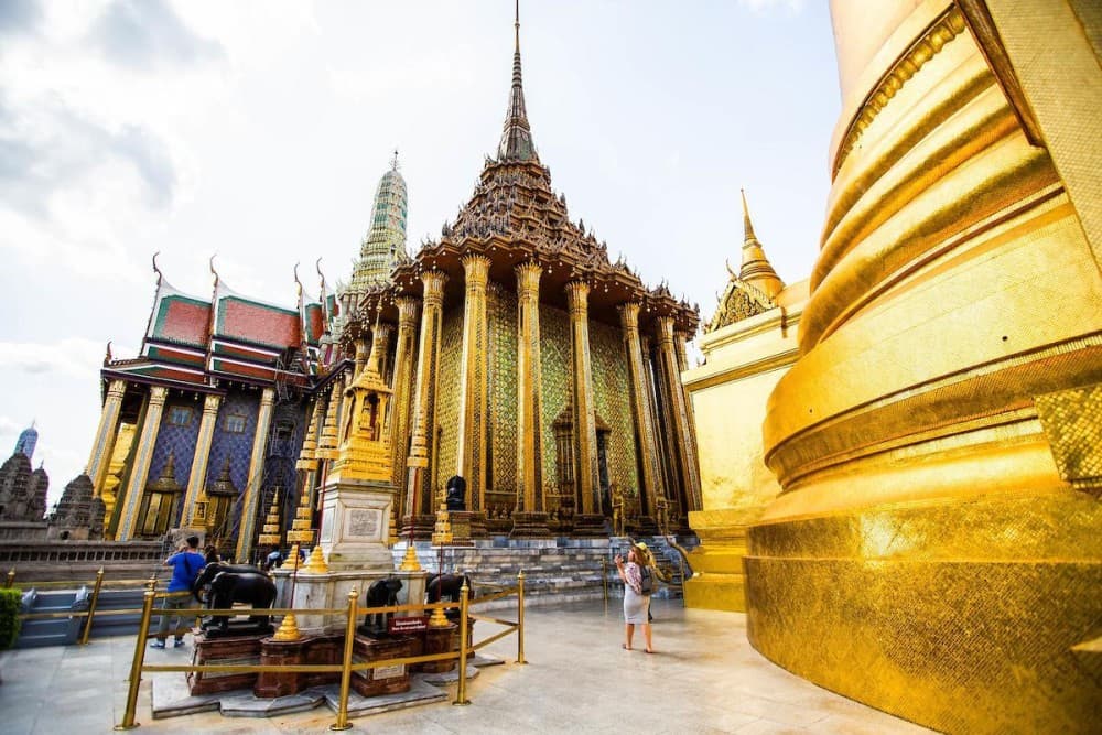 Bangkok Hindu Landmarks Tour with Grand Palace, Temples & Lunch | ®ExcursionMania