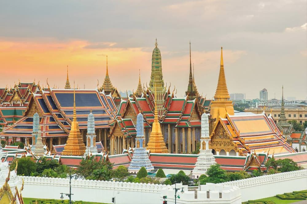 Bangkok Hindu Landmarks Tour with Grand Palace, Temples & Lunch | ®ExcursionMania