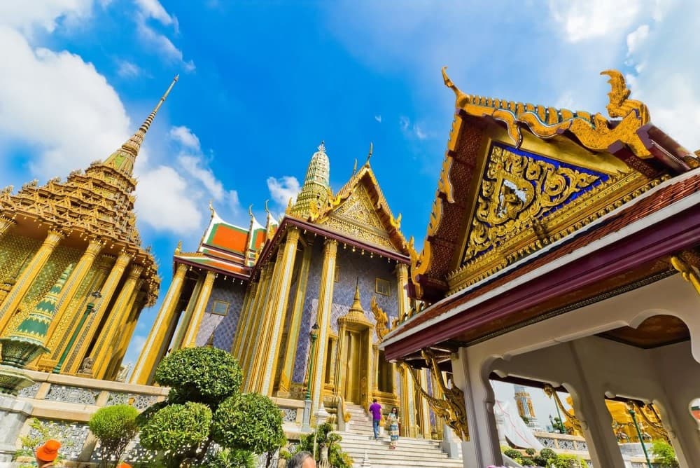Bangkok Hindu Landmarks Tour with Grand Palace, Temples & Lunch | ®ExcursionMania