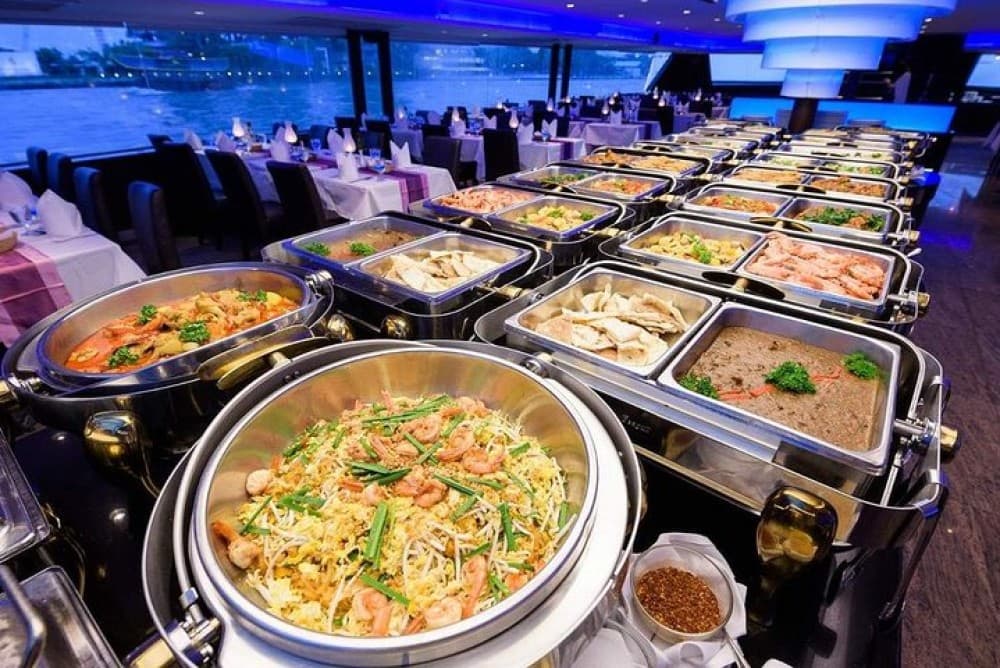 New Year Party : Chao Phraya Princess Dinner Cruise at Bangkok Admissi | ®ExcursionMania