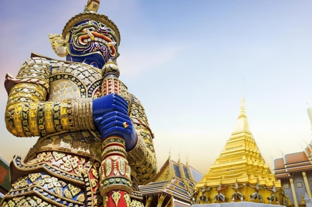 Amazing Bangkok Tour with Grand Palace, Emerald Buddha & Wat Arun | ®ExcursionMania